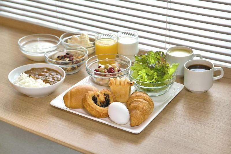 R&B Hotel Sapporo-KitasanNishini image