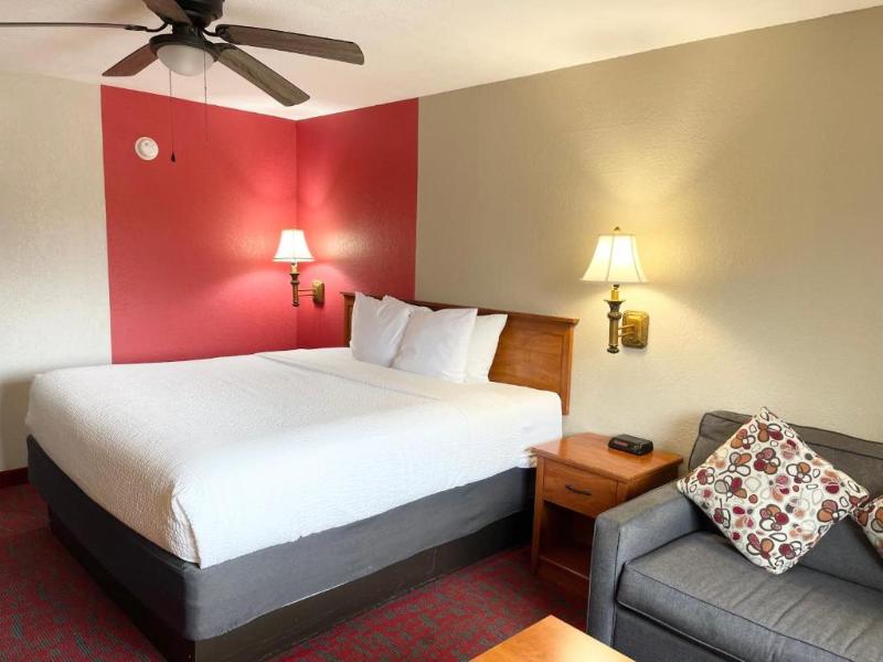 Ramada By Wyndham Oklahoma City Airport North image