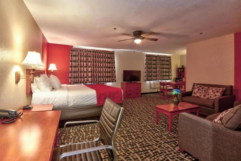 Ramada By Wyndham Oklahoma City Airport North image
