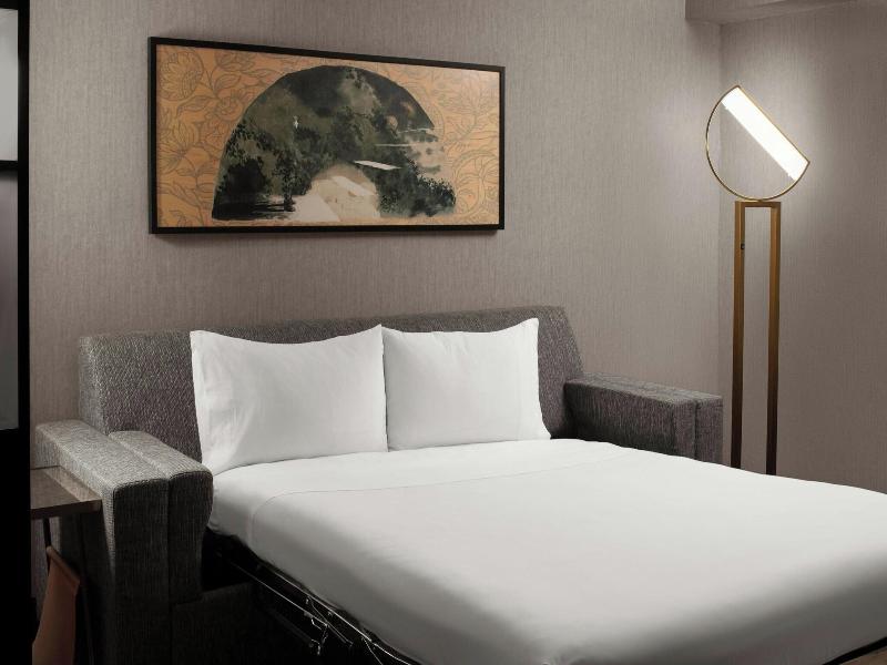 Renaissance Chicago North Shore Hotel image