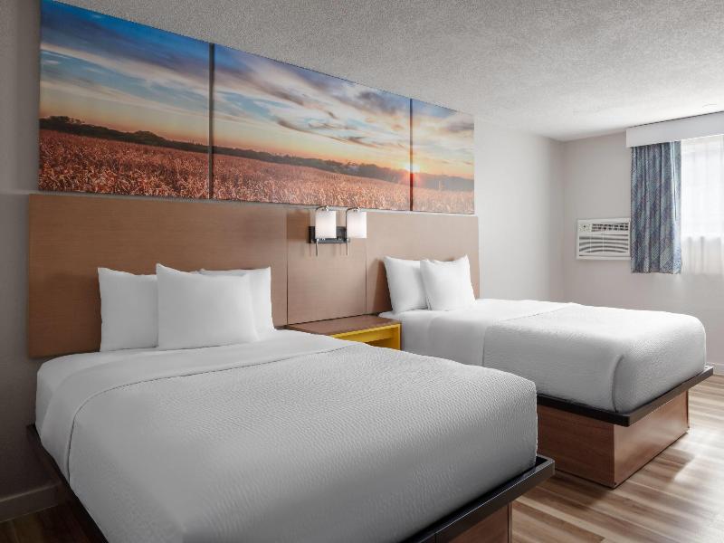 Days Inn by Wyndham Omaha NE image