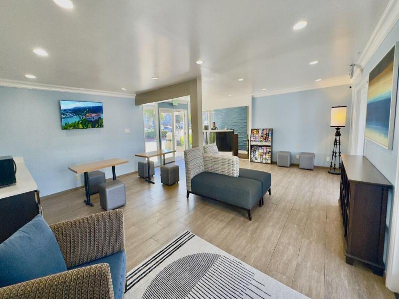 Marina Village Inn image