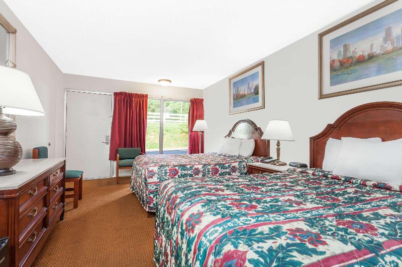 Rodeway Inn Owensboro South image