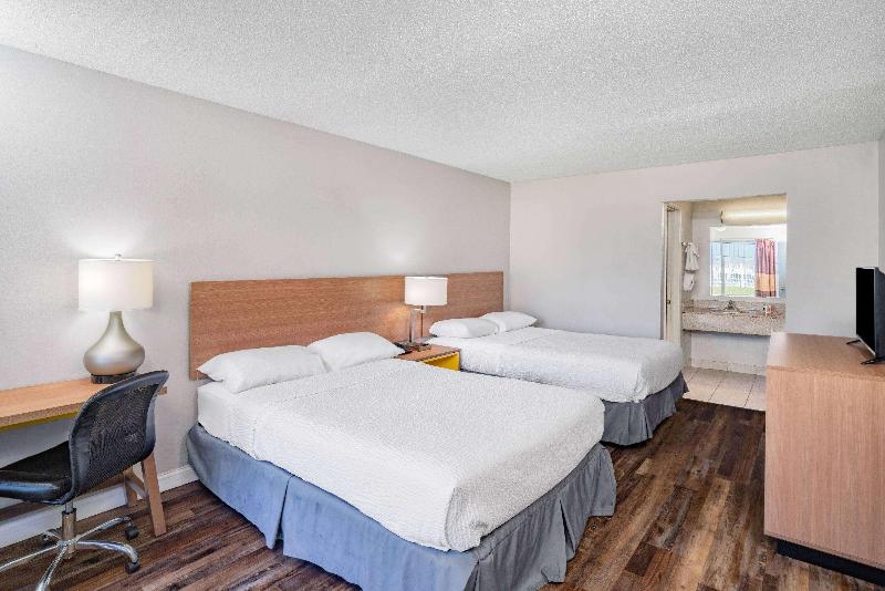 Rodeway Inn Owensboro South image