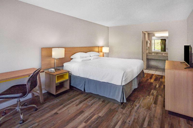 Rodeway Inn Owensboro South image