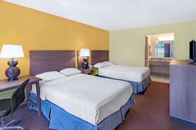 Rodeway Inn Owensboro South image
