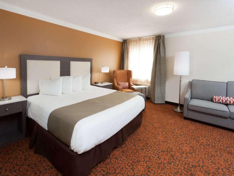 Baymont By Wyndham Chicago/Alsip image
