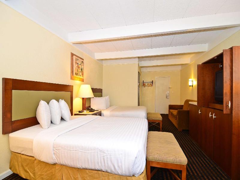 Lexington Inn & Suites - N.W. Chicago West/Elgin image