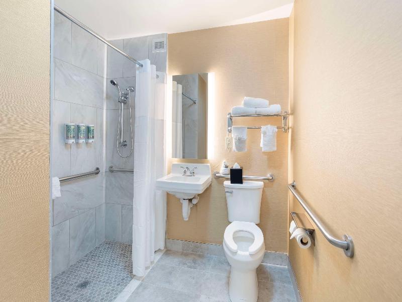 Best Western Glenview -Chicagoland Inn and Suites image