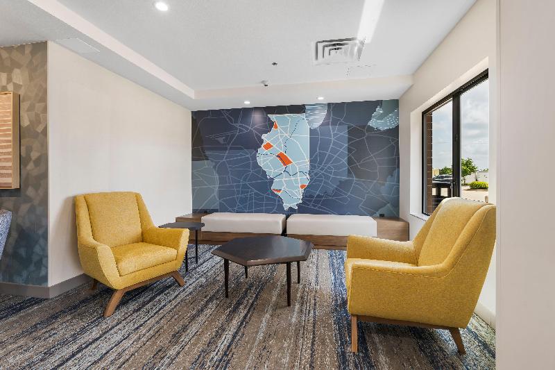 Holiday Inn Express Suites Peru - Lasalle Area IHG