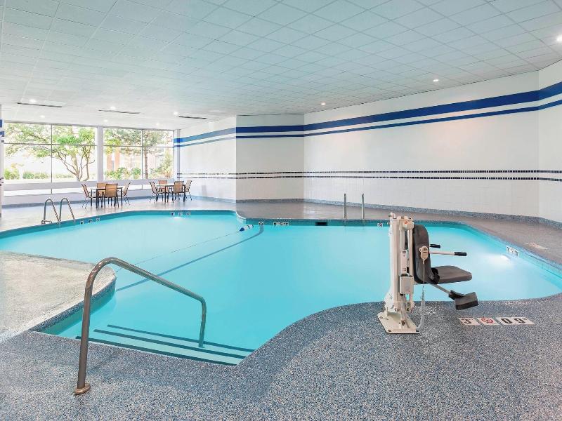 Four Points By Sheraton Chicago O'Hare Airport image