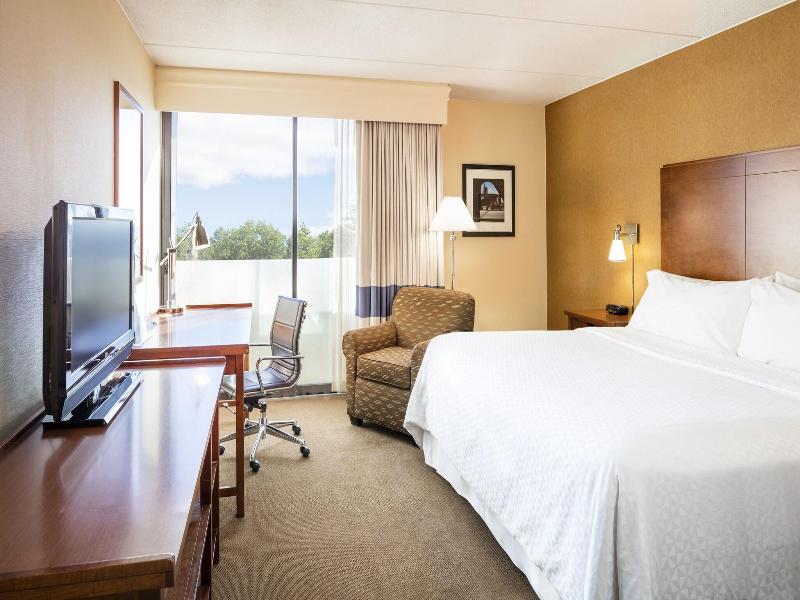 Four Points By Sheraton Chicago O'Hare Airport image