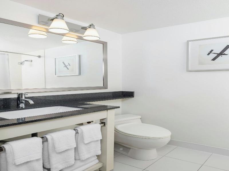 Four Points By Sheraton Chicago O'Hare Airport image