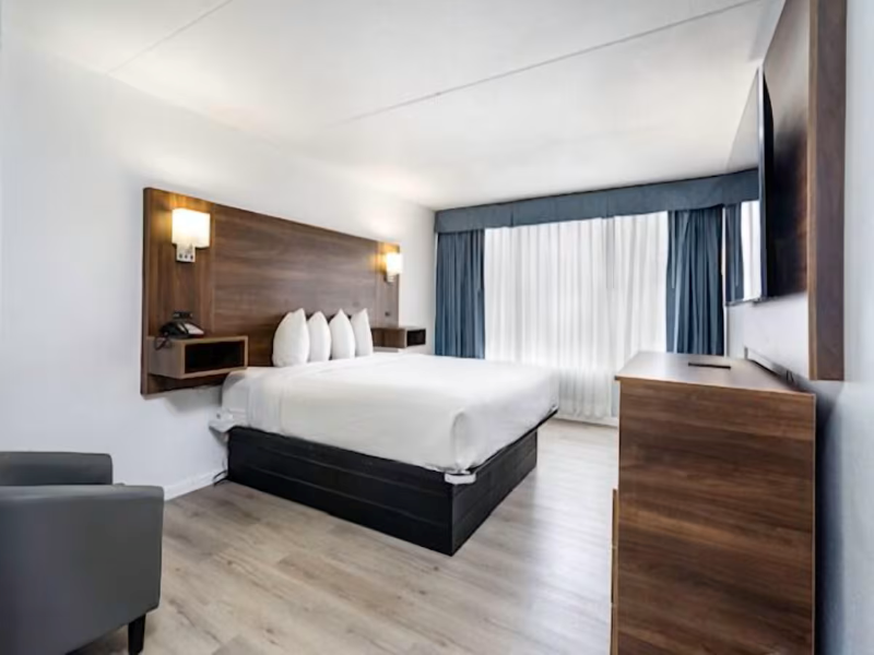 Baymont By Wyndham Addison image