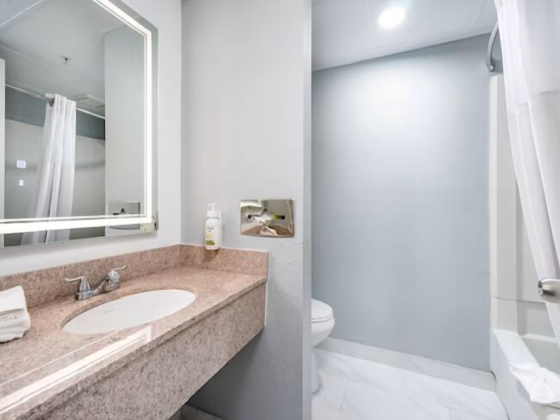 Baymont By Wyndham Addison image