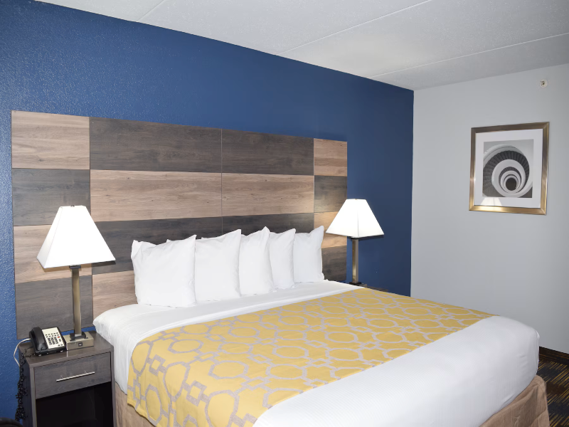 Baymont By Wyndham Addison image