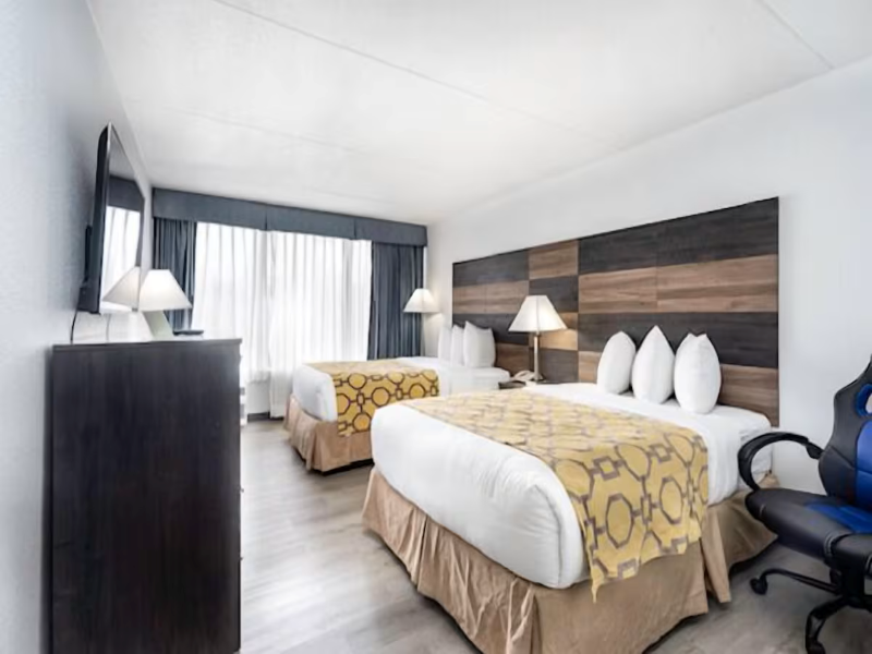 Baymont By Wyndham Addison image