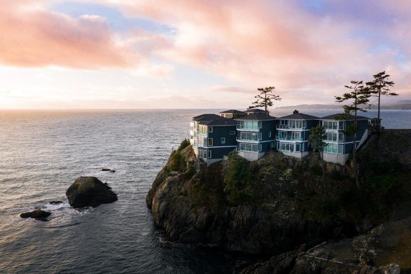 SookePoint Ocean Cottage Resort — general view