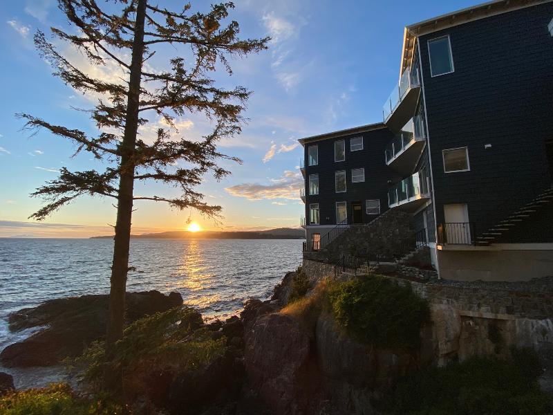 SookePoint Ocean Cottage Resort image