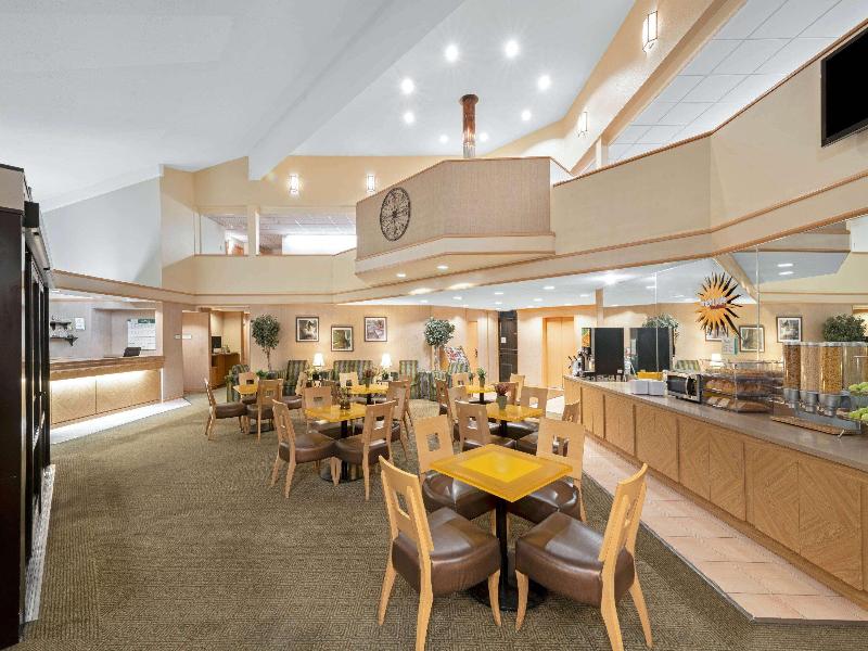 La Quinta Inn & Suites by Wyndham SLC - Layton