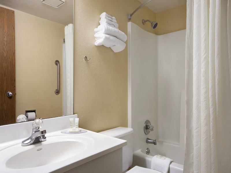 Super 8 by Wyndham Collinsville St. Louis image