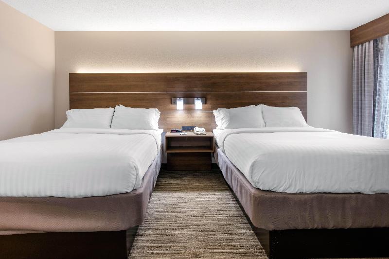 Holiday Inn Express Henderson N Evansville South photo 18