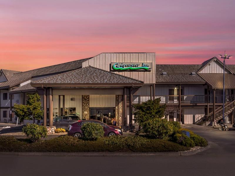 Edgewater Inn And Suites,Coos Bay image