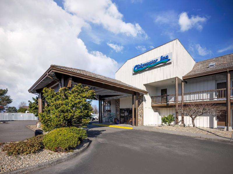 Edgewater Inn And Suites,Coos Bay image