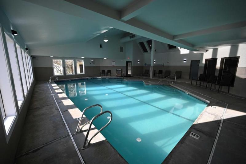Edgewater Inn And Suites,Coos Bay image
