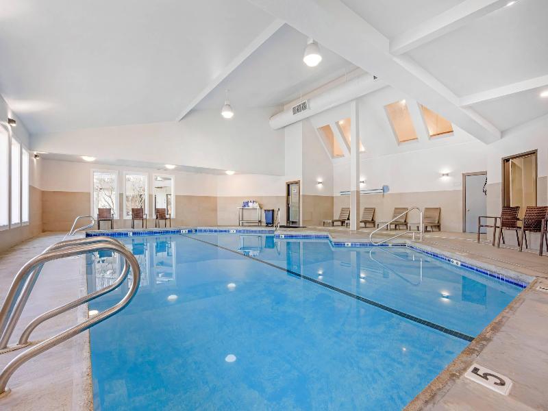 Edgewater Inn And Suites,Coos Bay image