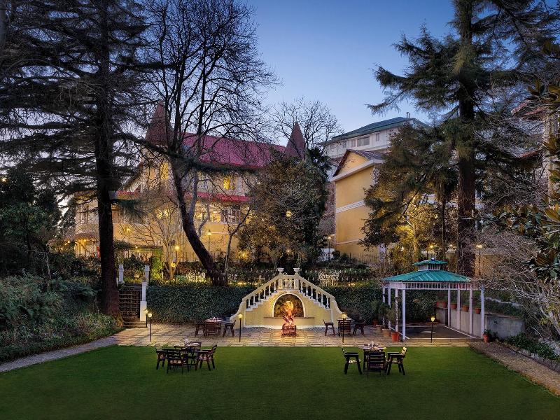 WelcomHeritage Kasmanda Palace image