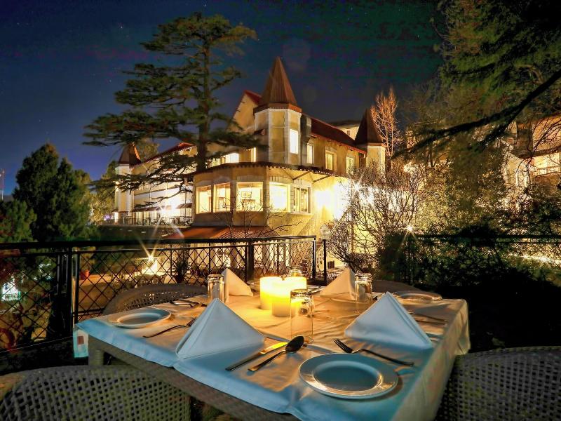 WelcomHeritage Kasmanda Palace image
