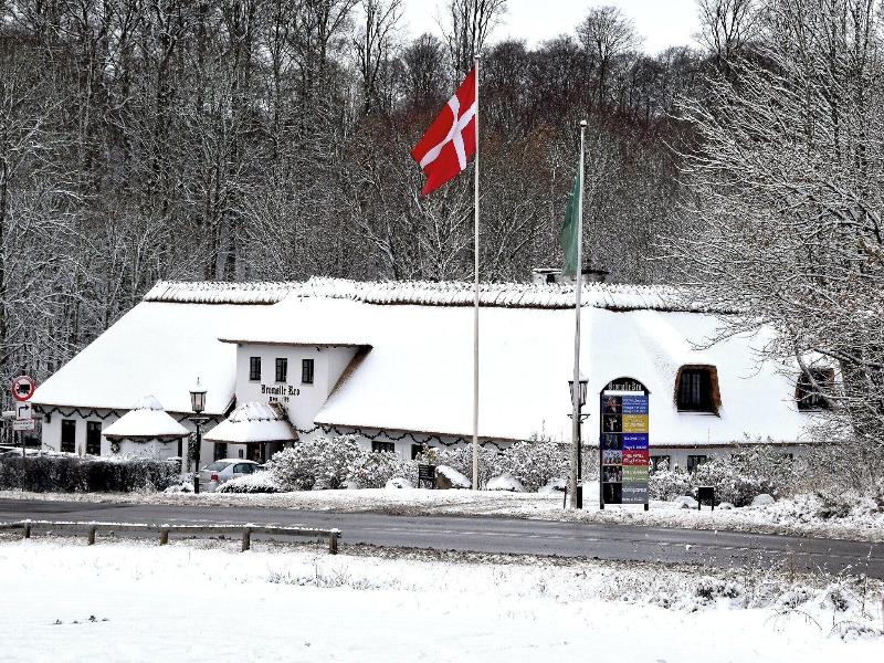 Bromølle Kro image