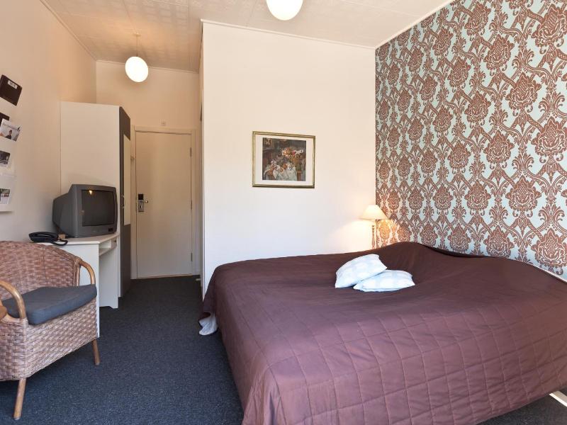Bromølle Kro image