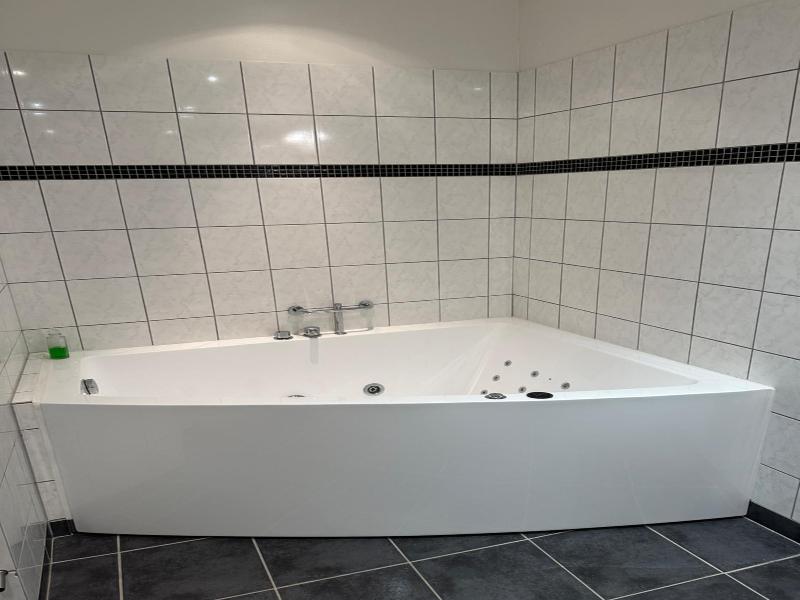 Bromølle Kro image