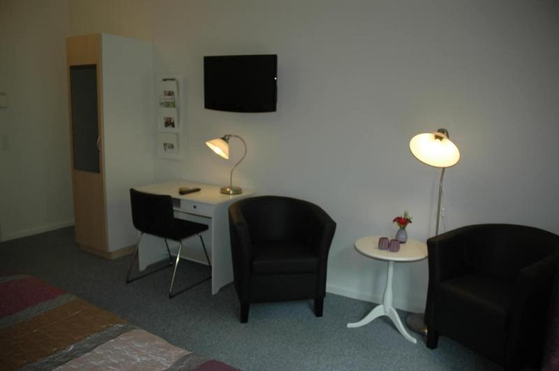 Bromølle Kro image