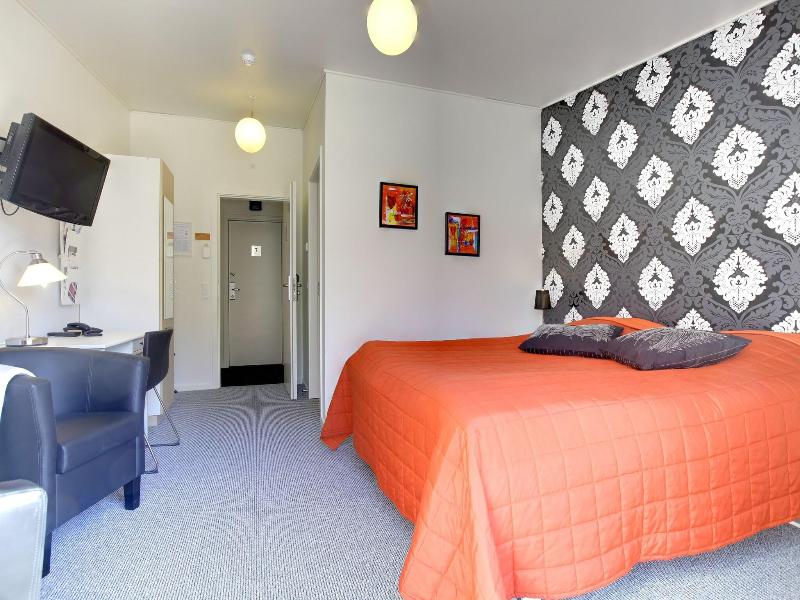 Bromølle Kro image