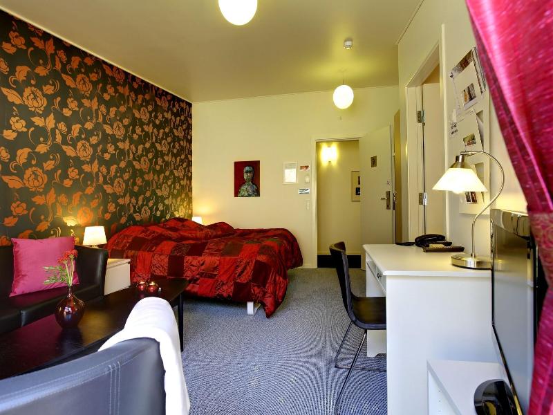 Bromølle Kro image