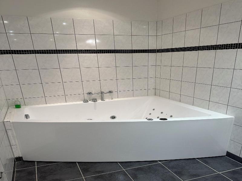 Bromølle Kro image