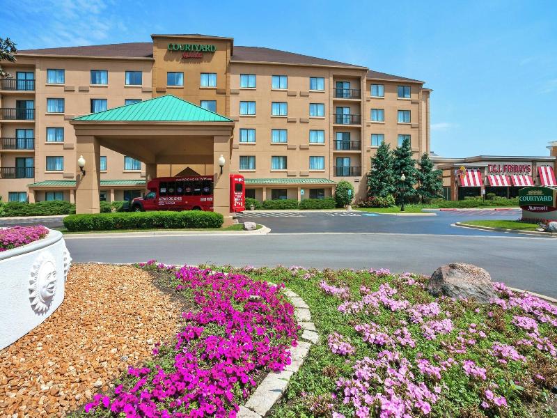 Courtyard By Marriott Chicago Midway Airport image
