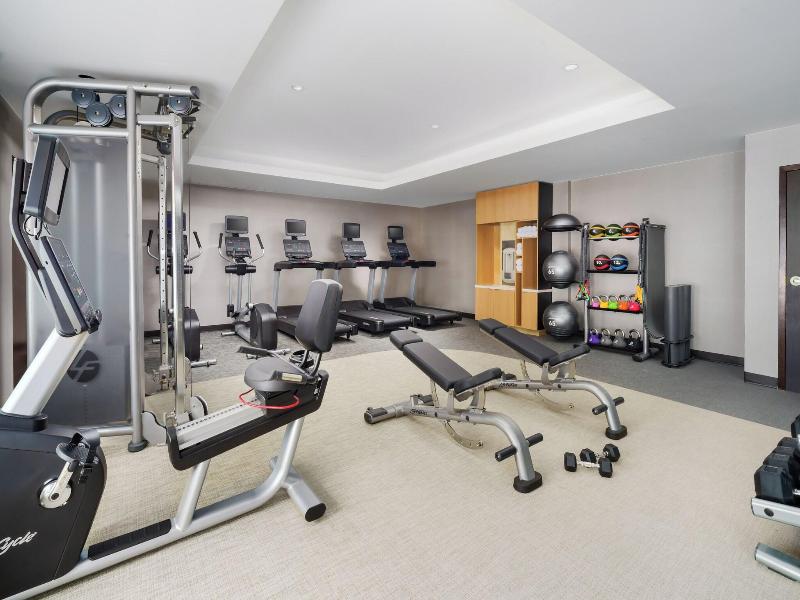 Courtyard By Marriott Chicago Midway Airport image