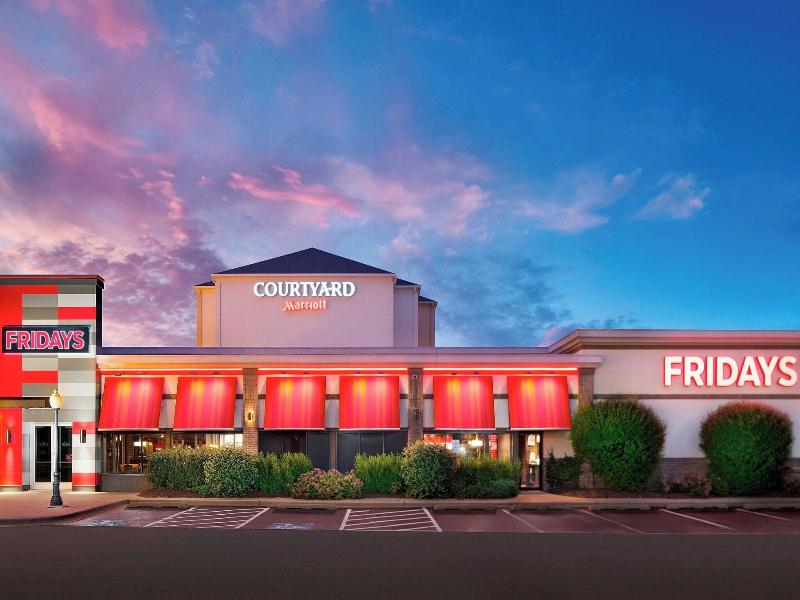 Courtyard By Marriott Chicago Midway Airport image