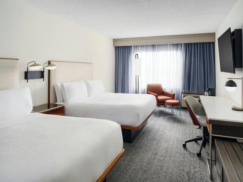 Courtyard By Marriott Chicago Midway Airport image