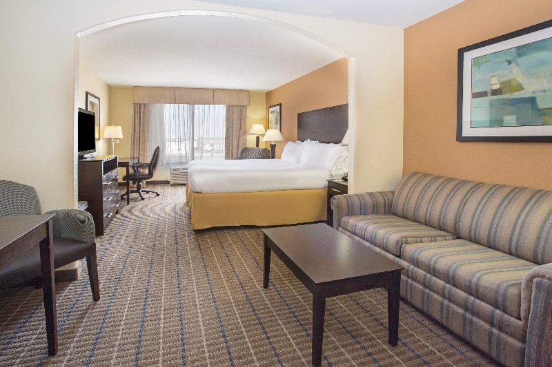 Holiday Inn Express Hotel & Suites Pauls Valley photo 17