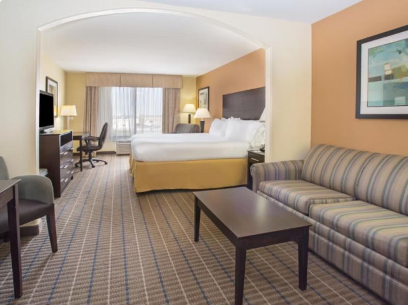 Holiday Inn Express Hotel & Suites Pauls Valley photo 15