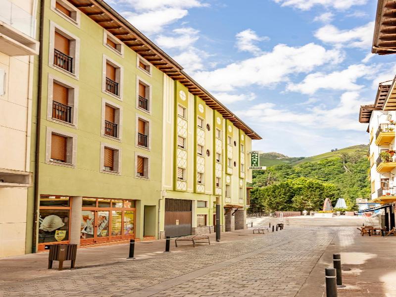 Monteverde image