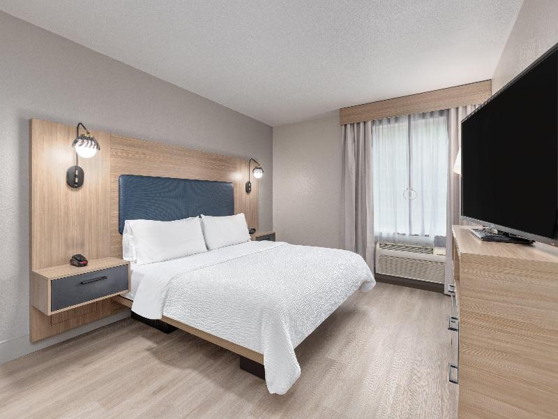Candlewood Suites Houston (The Woodlands) image