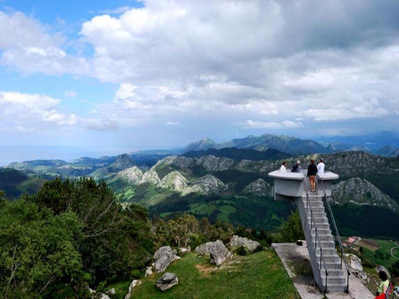 La Estrada image
