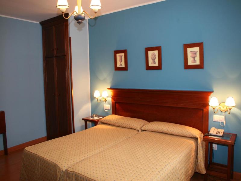 La Estrada image