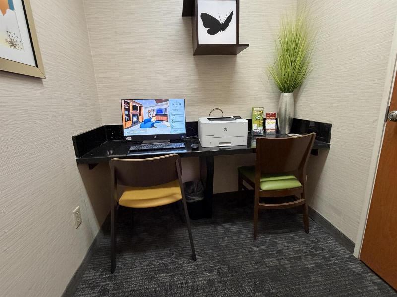 Fairfield Inn Norman image